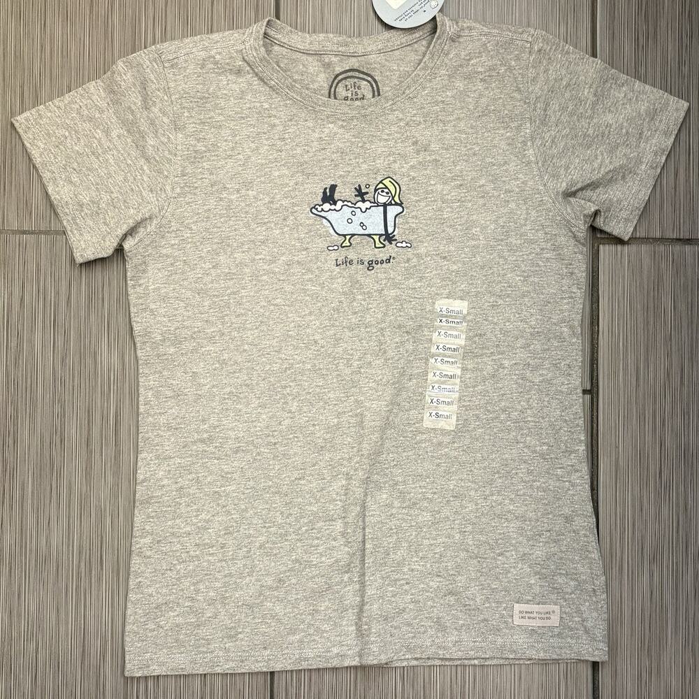 Life Is Good Women’s Classic Fit Gray Short Sleeve T-shirt Size XS Jake Bathtub